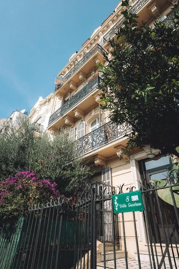 Apartment Cannes Centre Ville- Bel Appartement Studio + Mezzanine