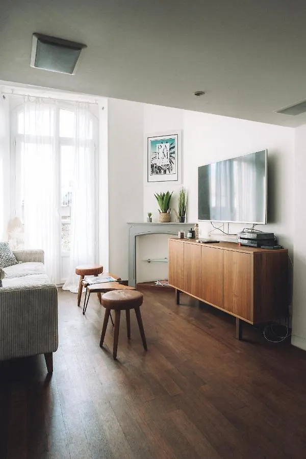 Cannes Centre Ville- Bel Appartement Studio + Mezzanine Apartment